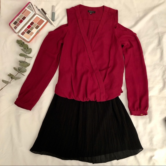 ❣️3/$30 Dynamite Maroon Cold Shoulder Blouse - Picture 2 of 7